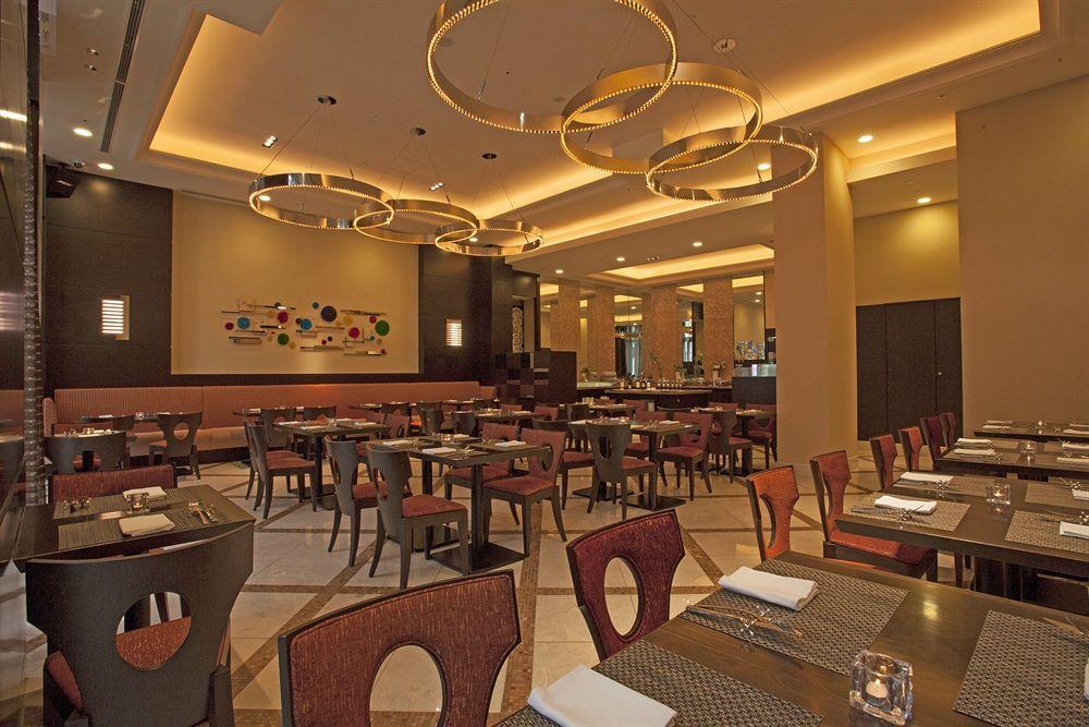 Doubletree By Hilton Naha Hotel Buitenkant foto
