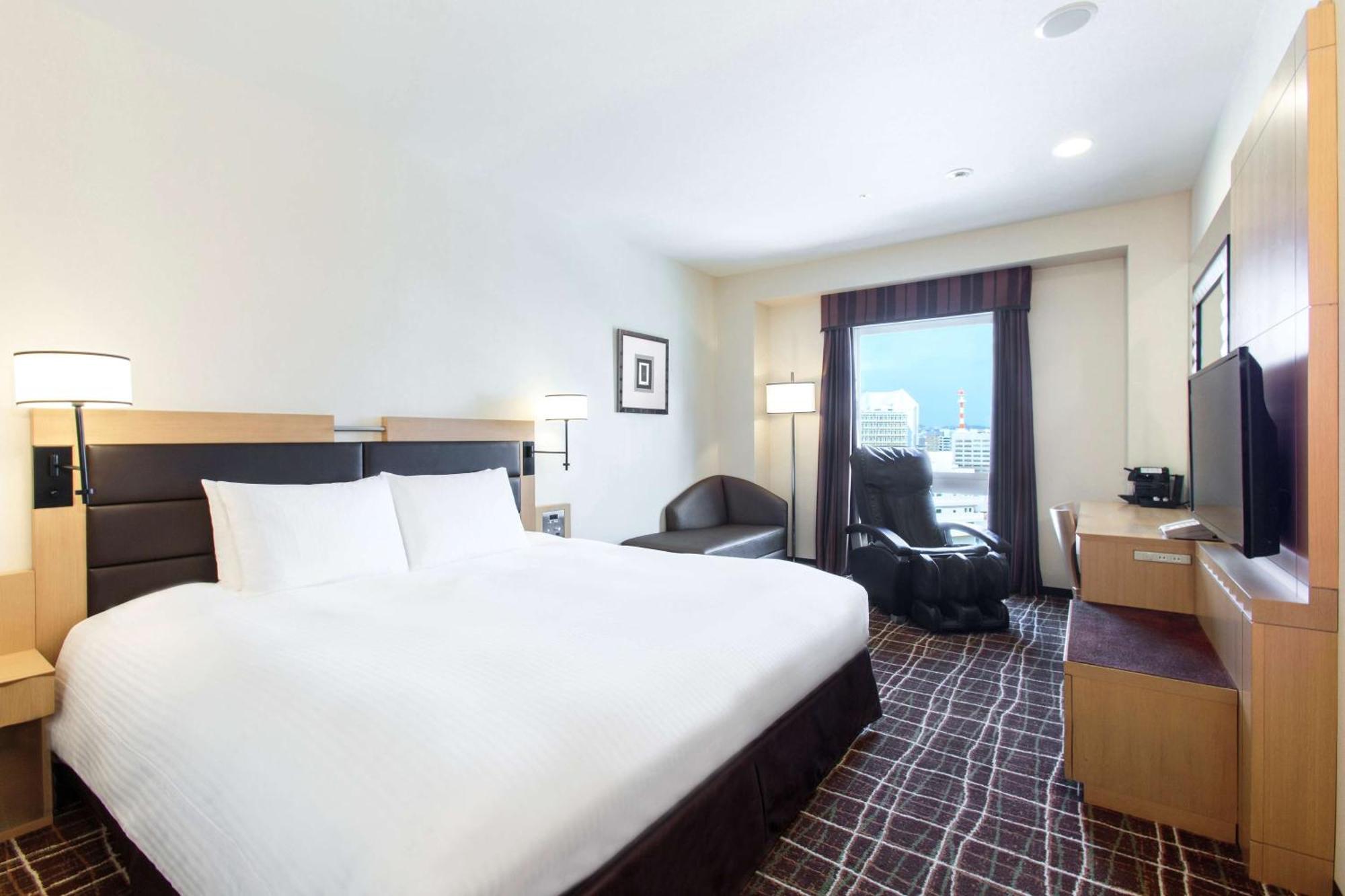Doubletree By Hilton Naha Hotel Buitenkant foto