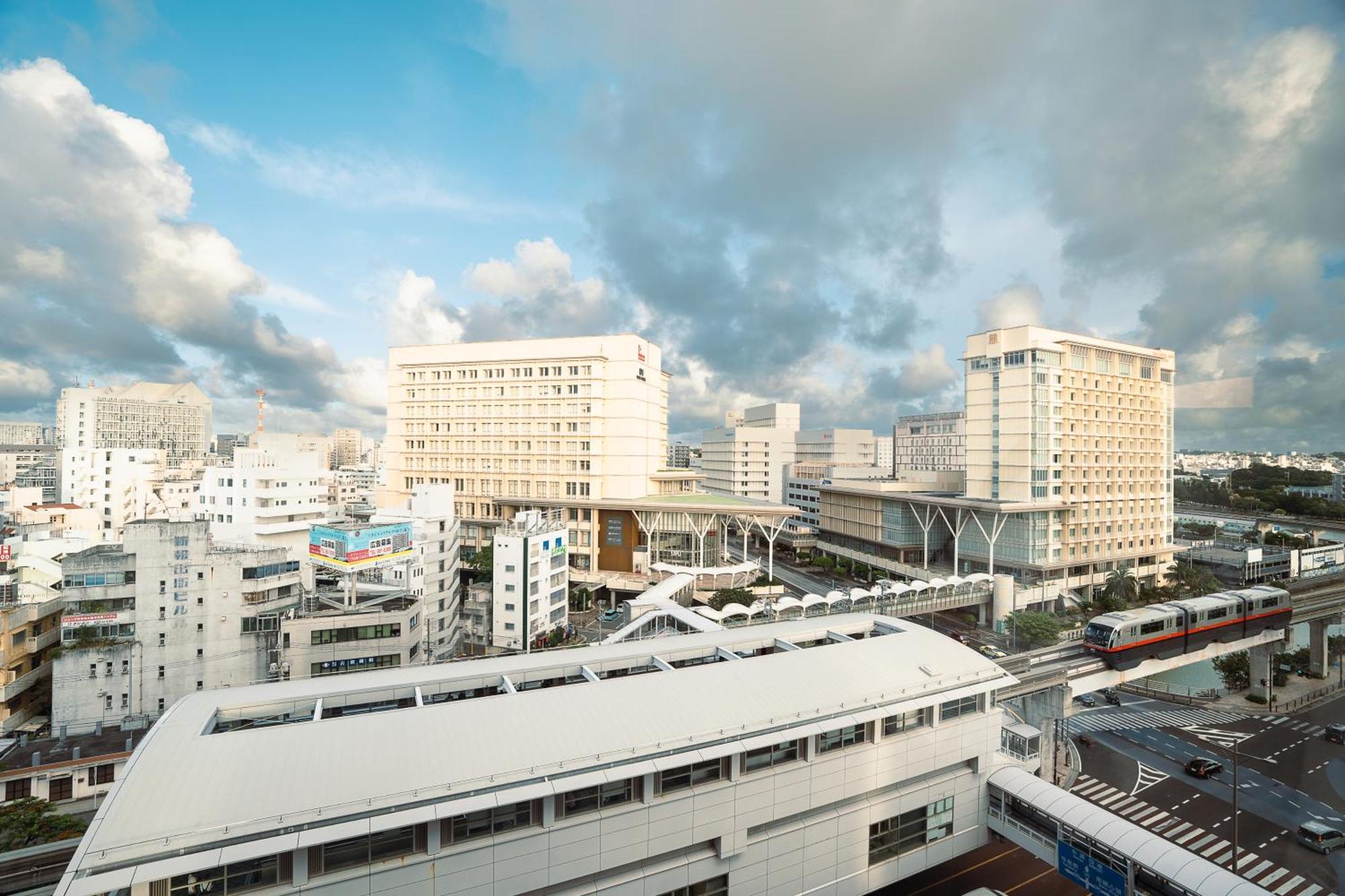Doubletree By Hilton Naha Hotel Buitenkant foto
